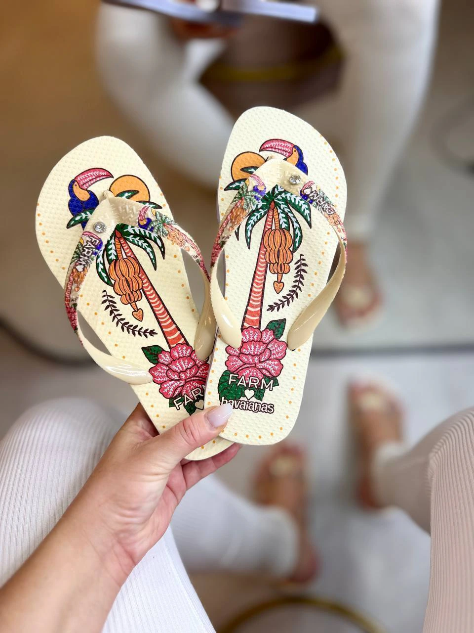 Chinelo Inspiração FARM Correia Estampada