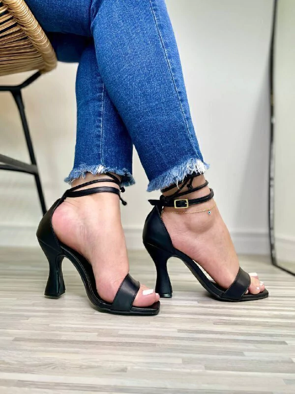 Sandália Salto Taça - Preto