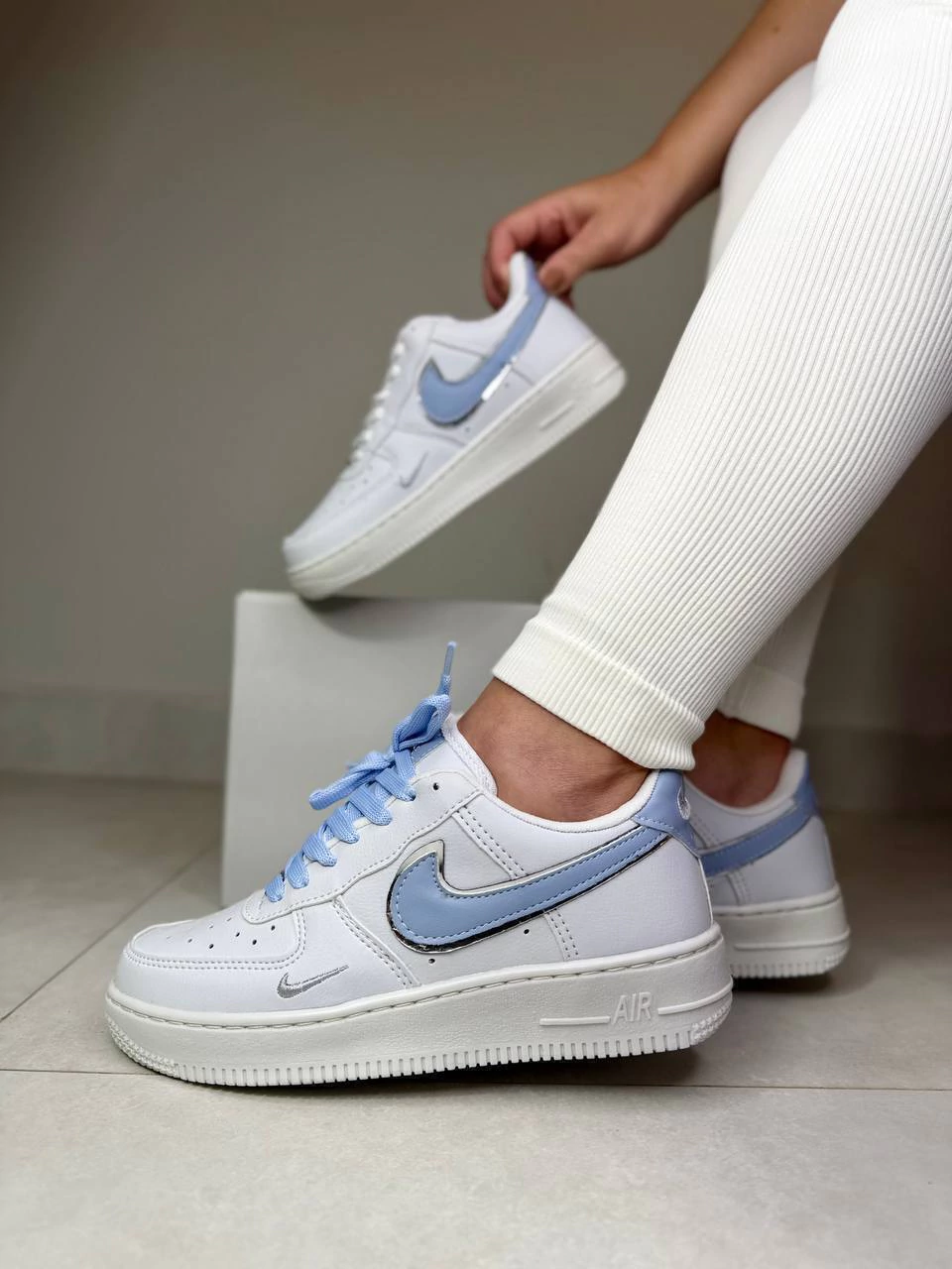 Tênis Casual Detalhe Azul