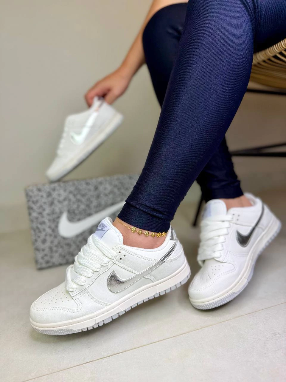 Tênis Dunk Branco/Prata - Premium