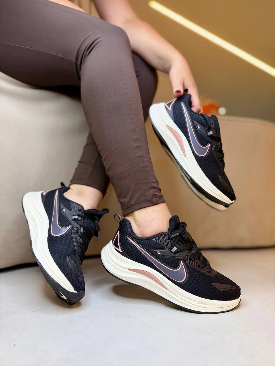 Tênis Fit+ Preto Rosê