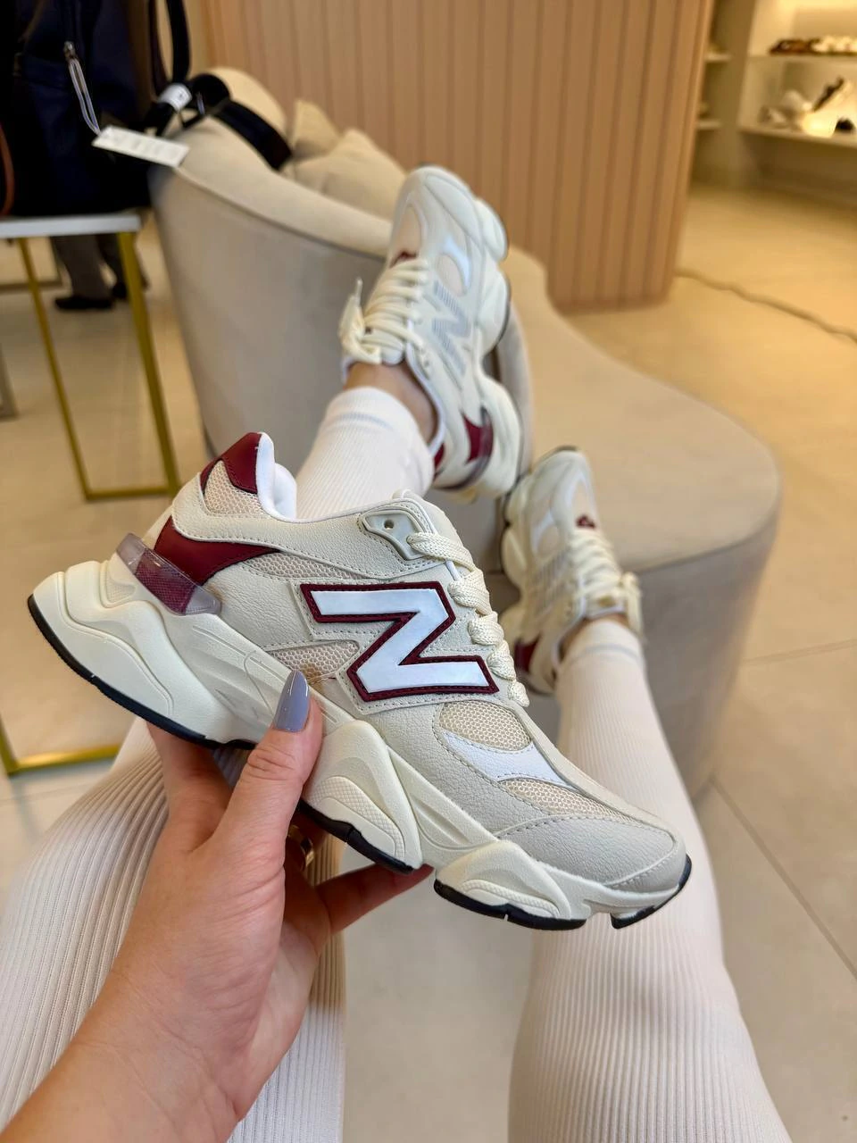 Tênis NB 9060 Off/Bordo
